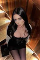 Mariée allemande oryna de berlin avec Noirs cheveux 18 ans photo-5