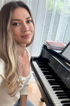 Pretty girl victoria from vienna  with Light Brown hair age 35 photo-44