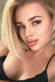 Femme ukrainienne pour le mariage vladyslava de odessa avec Blond cheveux, âge 23