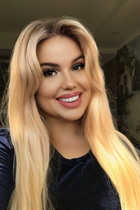 Chica rumana elena de bucharest con pelo Rubio y 42 años photo-2