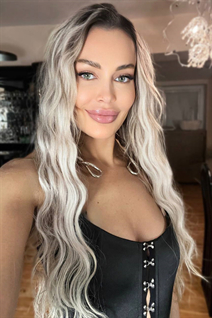 Amazing women from ukraine olga from kropyvnytskyi with Blonde hair age 44