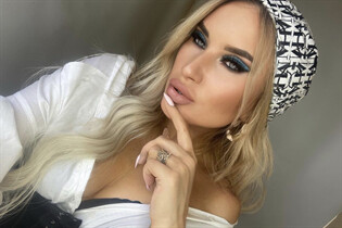 Russian mail order bride nastya from mombeltran with Blonde hair age 36 photo-27