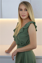 Hermosa mujer de Ucrania ella de kiev con pelo Rubio y edad 46 photo-14