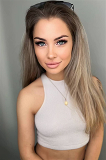 Chica ucraniana bonita olha de kharkiv con pelo Marrón claro y edad 36