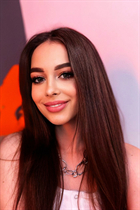 Novia de Ucrania kristina de krivoy rog con pelo Marrón oscuro y edad 21 photo-9