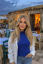 Bride from naples mia with Blonde hair age 43 photo-5