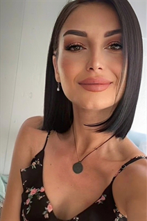 Mujer ucraniana para matrimonio irina de odesa con pelo Marrón oscuro y edad 40