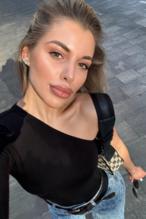 Single ukrainian lady maria from dnipro with Blonde hair age 31