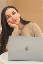 Jolie fille ukrainienne juliia de kiev avec Brunette cheveux, âge 29