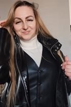 Mariée de krakow elena avec Chatain clairs cheveux, âge 43 photo-6