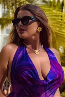 Girl from toronto diana with Light Brown hair age 26