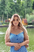 Novia de vienna svetlana con pelo Rubio y edad 24 photo-6