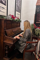 Mariée tchèque anna de prague avec Blond cheveux 34 ans photo-33