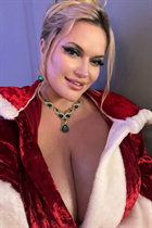 Dating a czech girl olga from prague with Blonde hair 38 years old photo-14