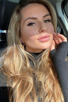 Ukrainian wife anastasiia from kyiv with Blonde hair age 41 photo-5