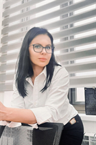 Girl from london marina with Black hair age 46 photo-2