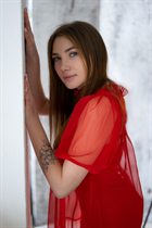 Belle mariée ukrainienne anastasia de kremenchug avec Chatain clairs cheveux, âge 25