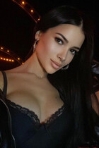 A pretty woman russian svetlana from bali with Dark Brown hair age 30 photo-2