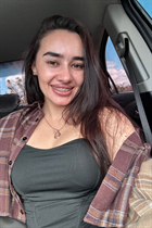 Dating ukrainian woman ilona from kharkov with Black hair age 25 photo-4