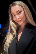 Ukrainian beauty viktoriia from kyiv with Blonde hair age 39