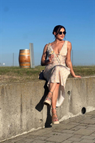 Mariée de bratislava barbora avec Brunette cheveux, âge 35 photo-23