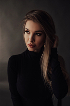 Ukrainian single woman alena from sevastopol with Blonde hair age 29 photo-10