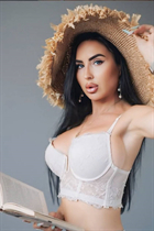 Ukrainian woman iuliia from kiev with Black hair age 44 photo-46