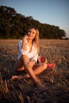 Beautiful woman of ukrainian tatiana from rivne with Light Brown hair age 33 photo-19