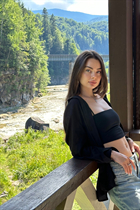 Bride from dubai kateryna with Light Brown hair age 28 photo-12