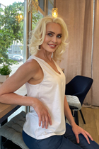 Novia de dania beach anjela con pelo Rubio y edad 53 photo-54