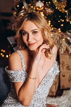 Beautiful woman of ukrainian tatiana from rivne with Light Brown hair age 33 photo-43