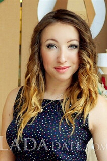Beautiful Ukrainian brides irina from kherson with Blonde hair age 27