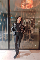 Fille de budapest inna aux cheveux Chatain clairs, age 45 photo-1