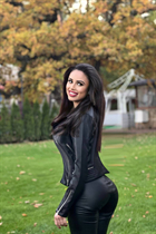 Pretty ukrainian girl natalia from kiev with Dark Brown hair age 30 photo-2
