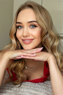 Pretty girl yana from warsaw with Blonde hair age 28