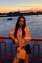 Pretty ukrainian lady diana from kiev with Dark Brown hair age 25 photo-4