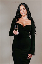 Single Ukrainian lady neonilla from ivano-frankovsk with Black hair age 28