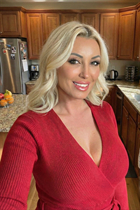 Jolie fille julia de barcelona avec Blond cheveux, âge 44 photo-15