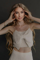 Novia de chicago irina con pelo Marrón claro y edad 31 photo-46