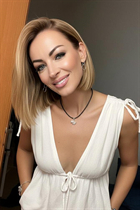 Femme parfaite olga de ricadi avec Chatain clairs cheveux, âge 42 photo-10