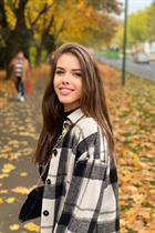 Romanian bride oksana from brasov with Light Brown hair 25 years old photo-3