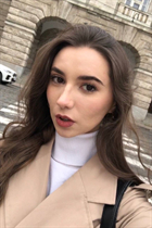 Épouse d'Ukraine olena de lviv avec Noirs cheveux, âge 24 photo-12