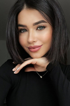 Mariée ukrainienne oksana de lviv avec Noirs cheveux, âge 26 photo-1