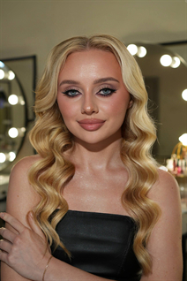 Linda chica ucraniana marharyta de odesa con pelo Rubio y edad 30