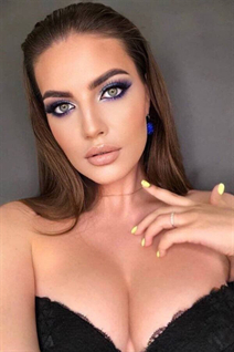 Meet Ukrainian girl alina from kharkov with Light Brown hair age 25