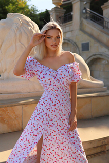 Ukrainian single woman anna from odessa with Blonde hair age 28