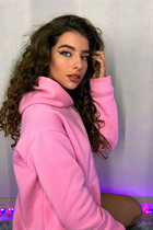 Beautiful woman of ukrainian yana from odessa with Light Brown hair age 24 photo-16