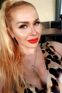 Beautiful Ukrainian girl victoria from kiev with Blonde hair age 39