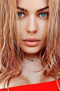 Ukrainian beauty elena from rome with Blonde hair age 36 photo-13