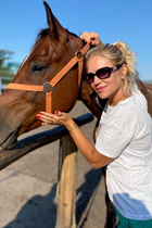 Ukrainian bride inna from kamenskoe with Blonde hair age 46 photo-1